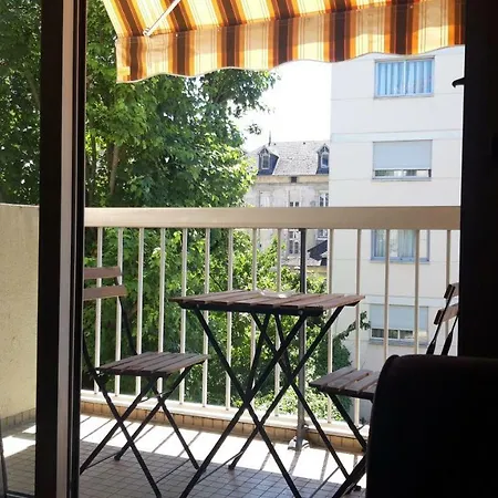 Le Calme Au Centr-ville Chambery